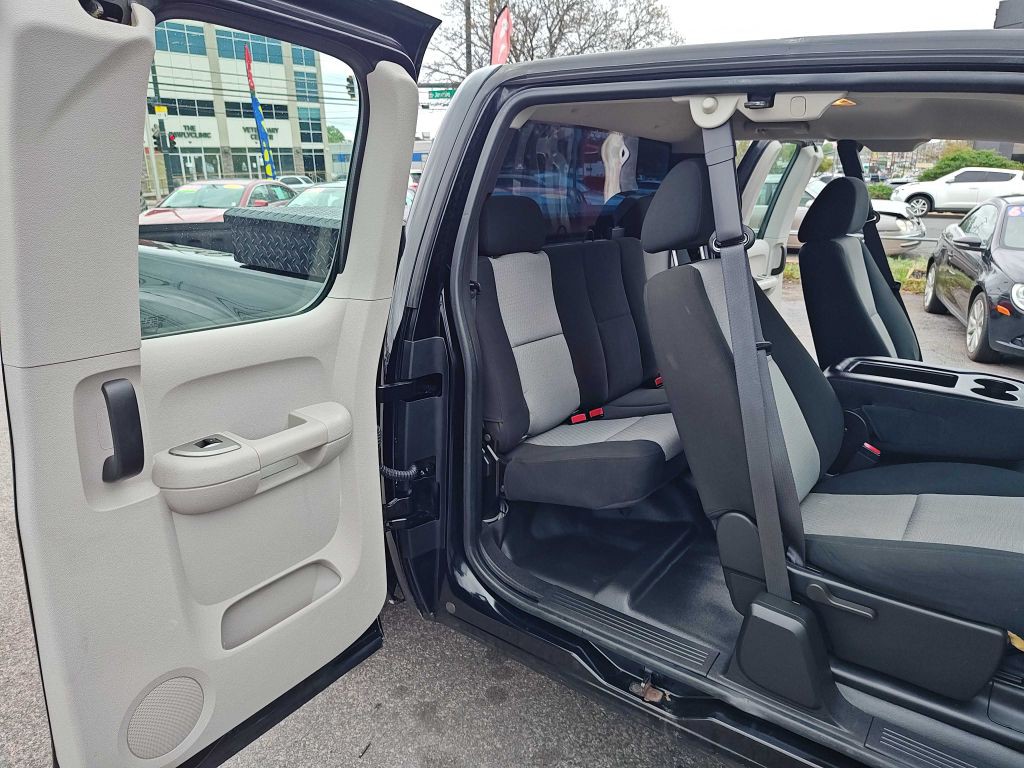 2007 GMC Sierra Image 11