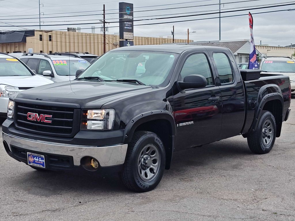 2007 GMC Sierra Image 3