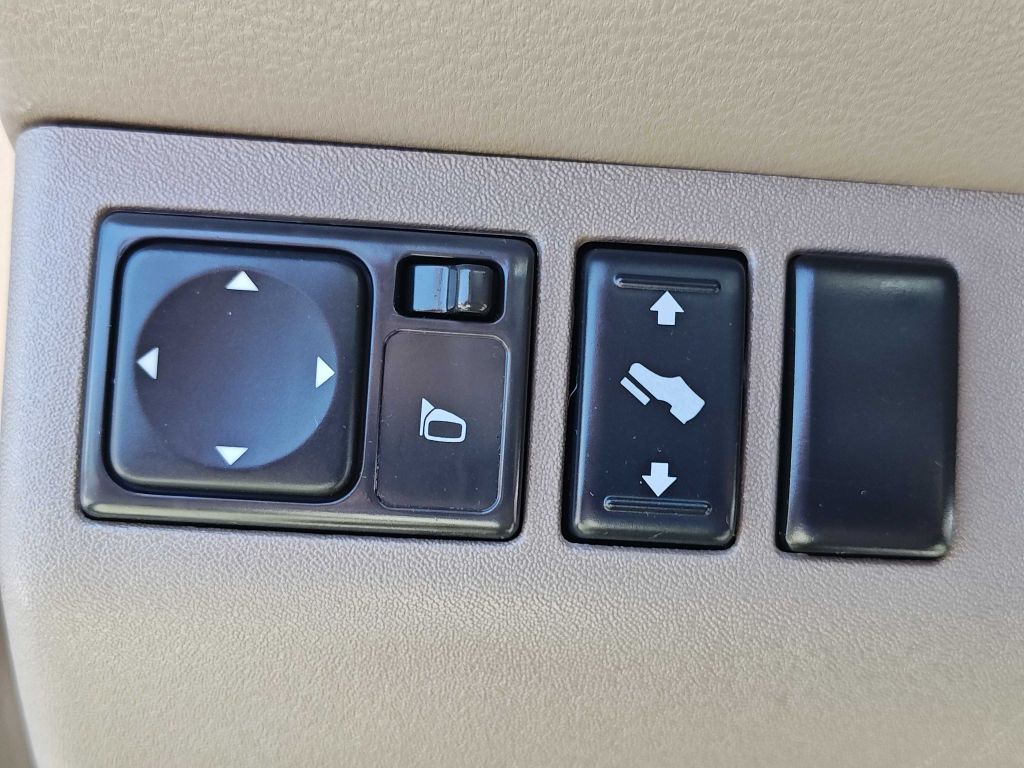 2008 Nissan Pathfinder Image 17