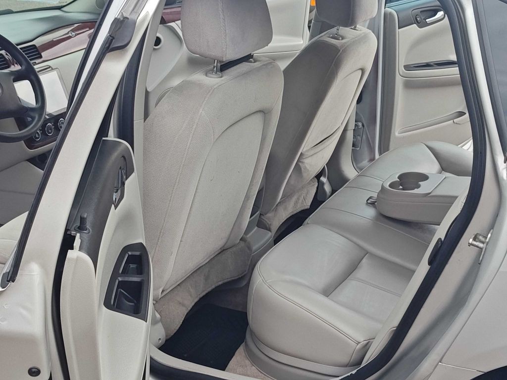 2007 Chevrolet Impala Image 10