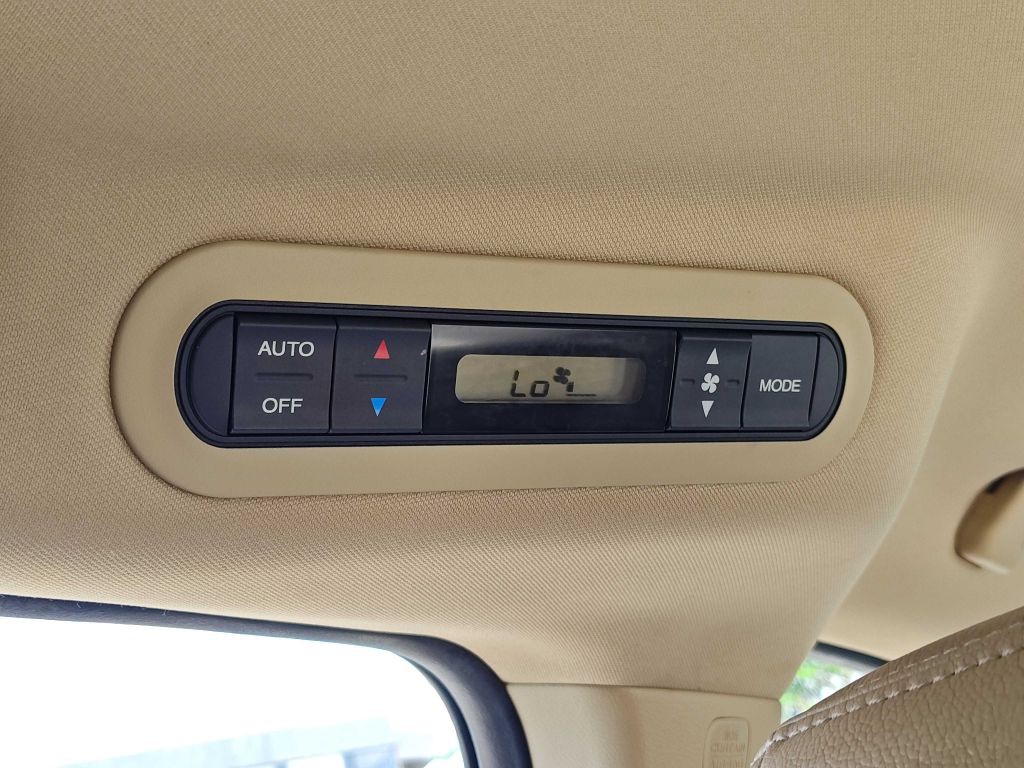 2008 Honda Odyssey Image 17
