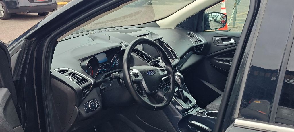 2013 Ford Escape Image 2