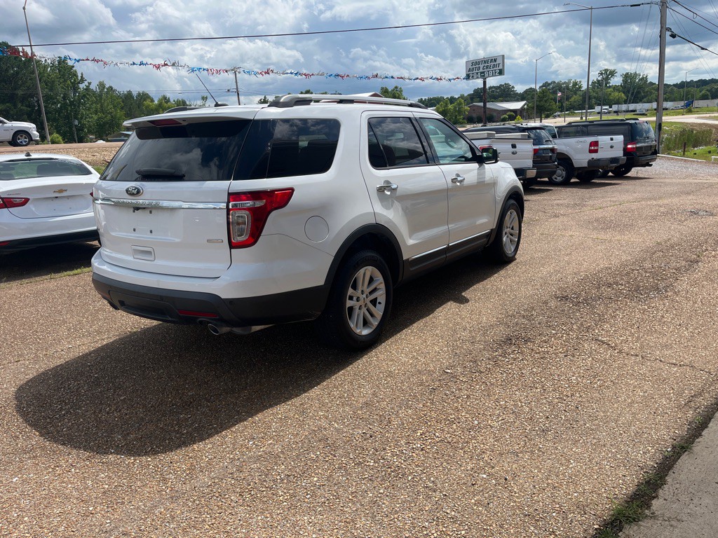 2014 Ford Explorer Image 3