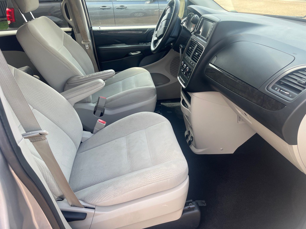 2018 Dodge Grand Caravan Image 3