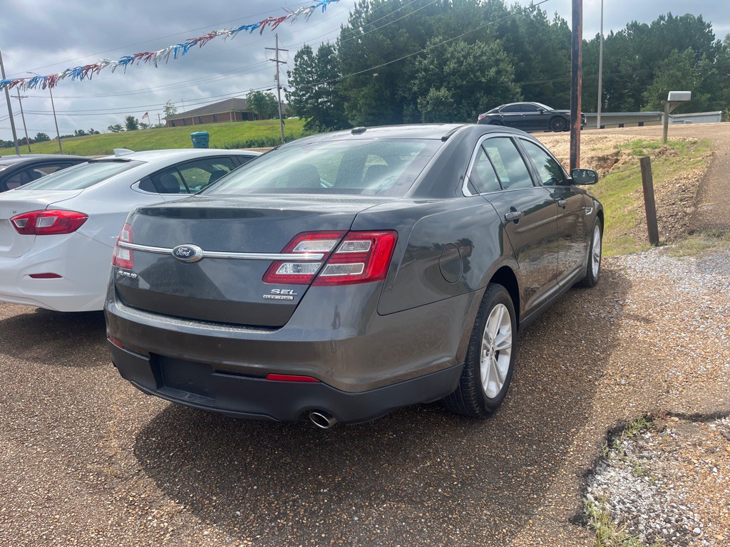 2016 Ford Taurus Image 5