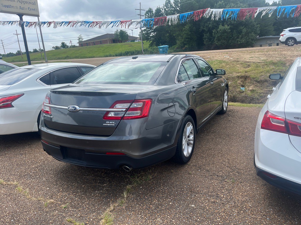 2018 Ford Taurus Image 3