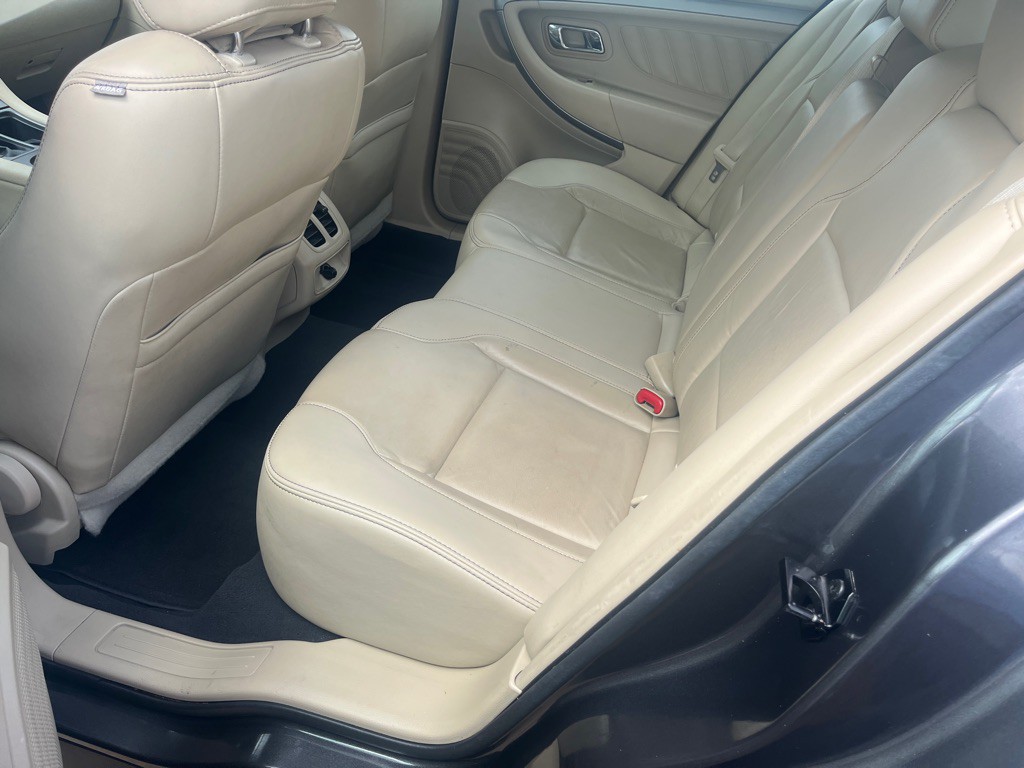 2018 Ford Taurus Image 5