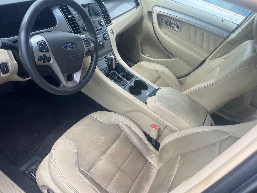 2018 Ford Taurus Image 6