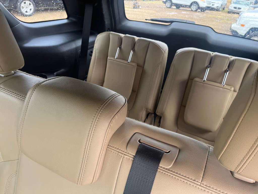 2016 Ford Explorer Image 6