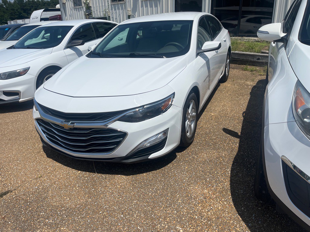 2020 Chevrolet Malibu Image 1