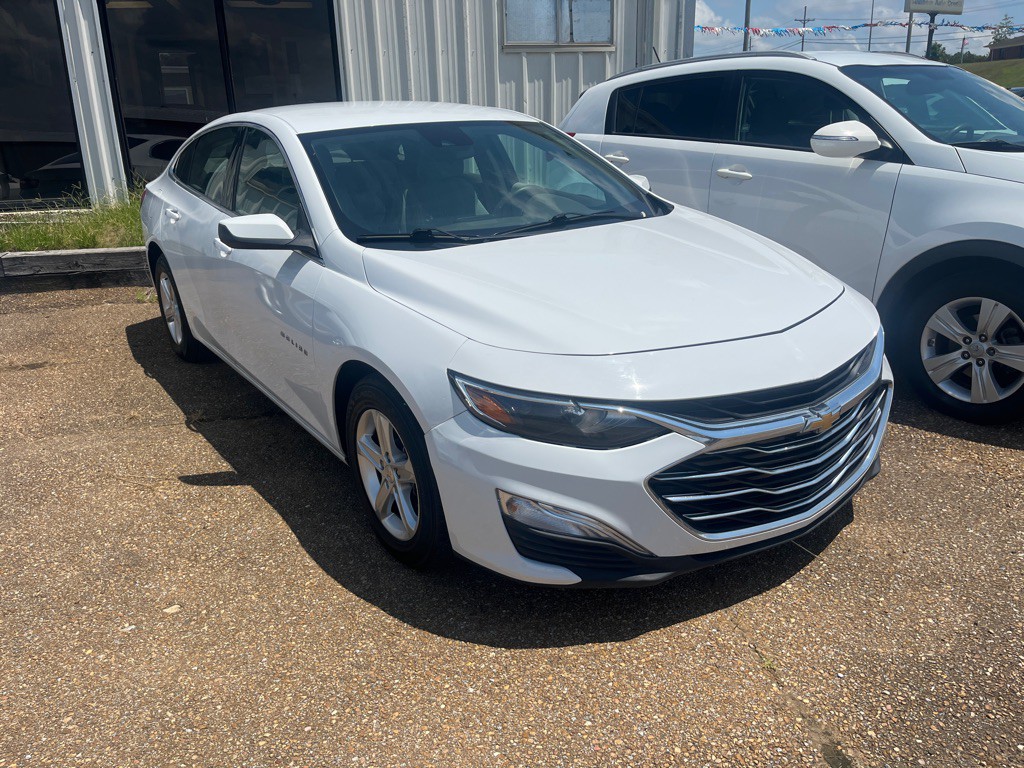 2020 Chevrolet Malibu Image 2