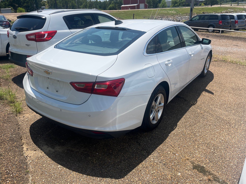 2020 Chevrolet Malibu Image 3
