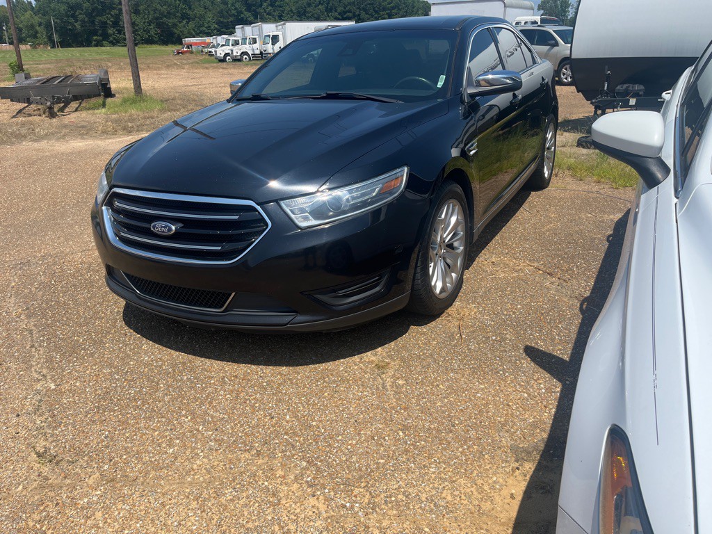 2019 Ford Taurus Image 1