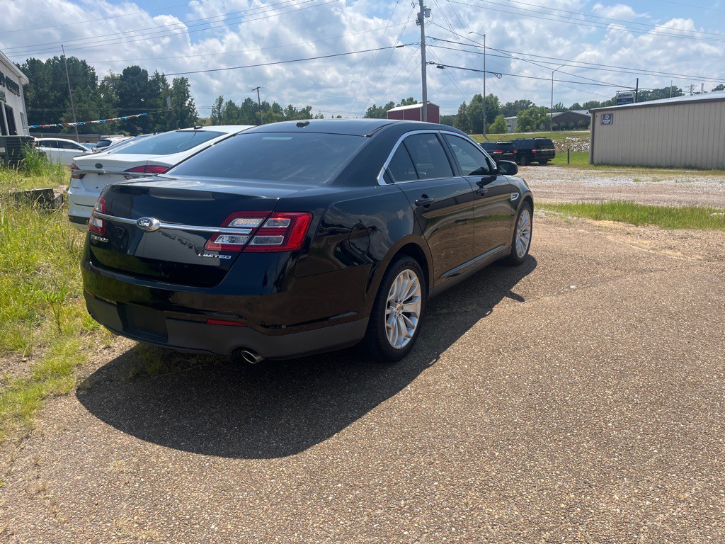 2019 Ford Taurus Image 3