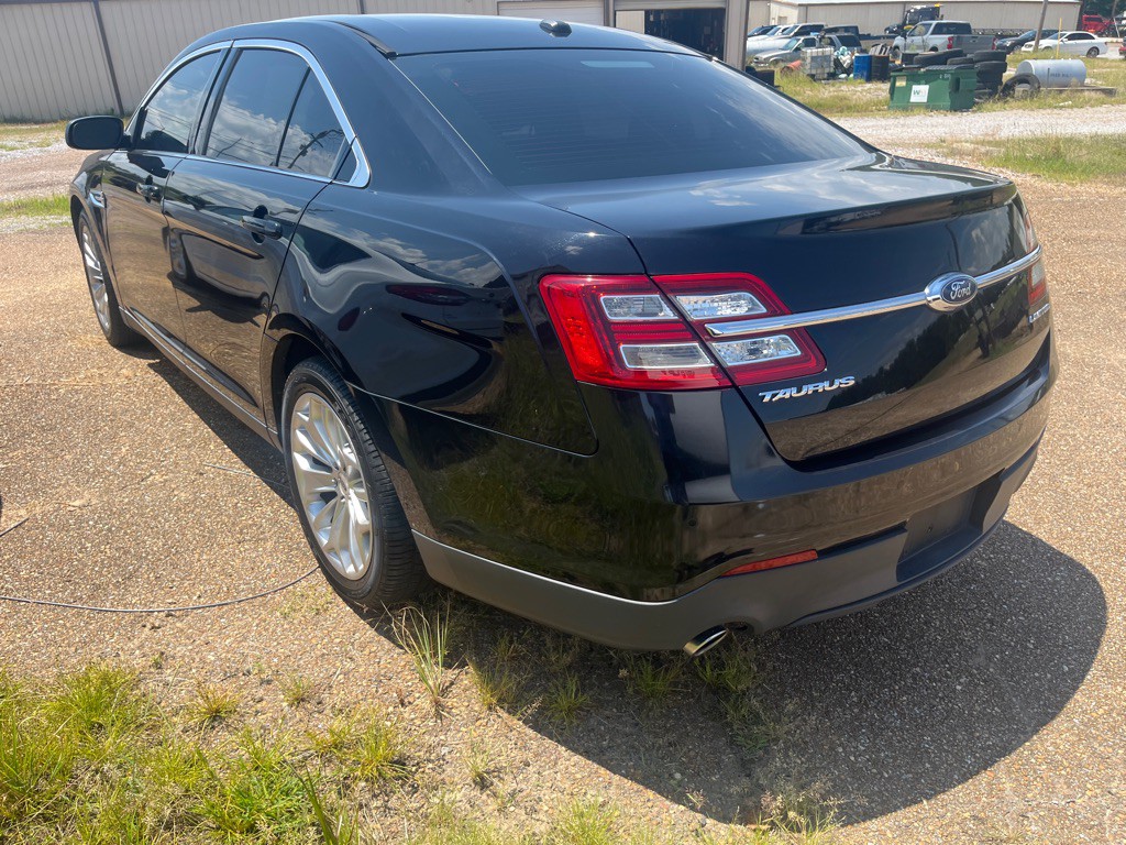 2019 Ford Taurus Image 4