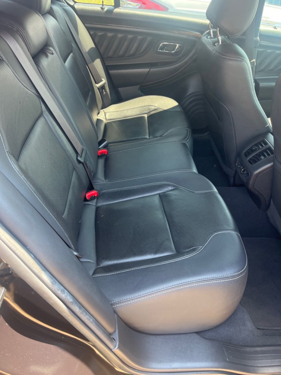 2019 Ford Taurus Image 5