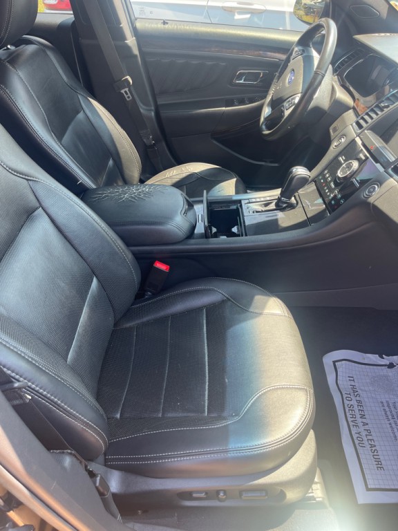 2019 Ford Taurus Image 6
