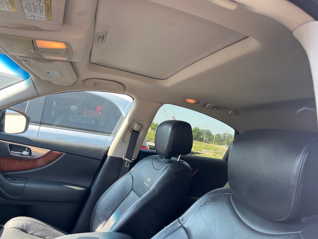 2010 INFINITI FX35 Image 7