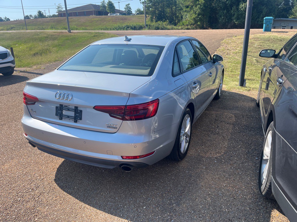 2017 Audi A4 Image 6