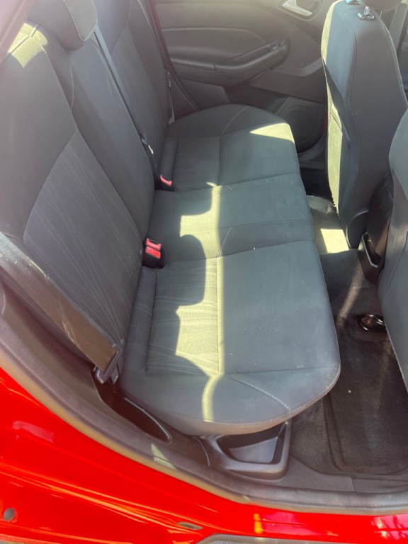 2017 Ford Focus Image 4