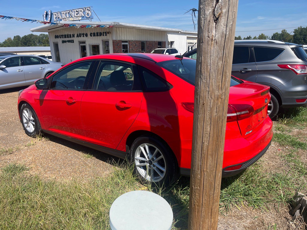 2017 Ford Focus Image 6