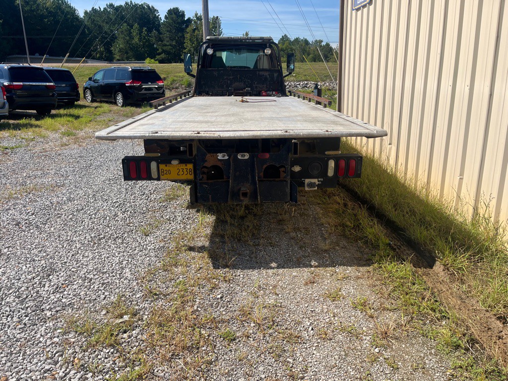 2003 Chevrolet C/K 4500 Image 7
