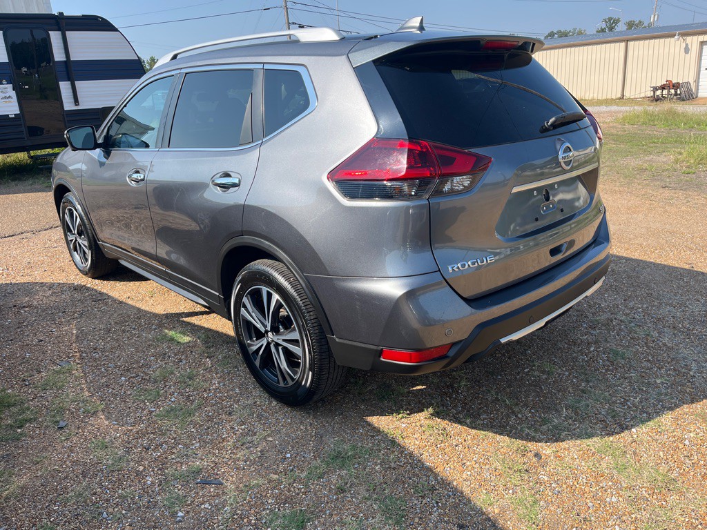2020 Nissan Rogue Image 4