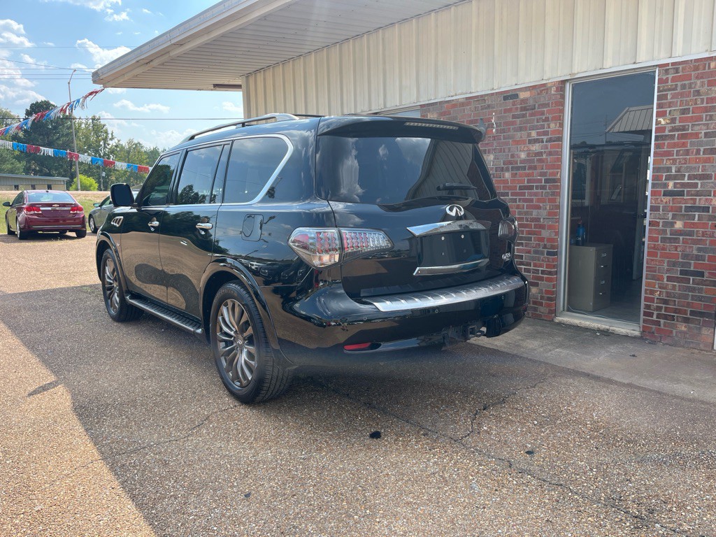 2017 INFINITI QX80 Image 4