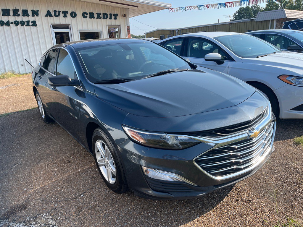 2019 Chevrolet Malibu Image 2