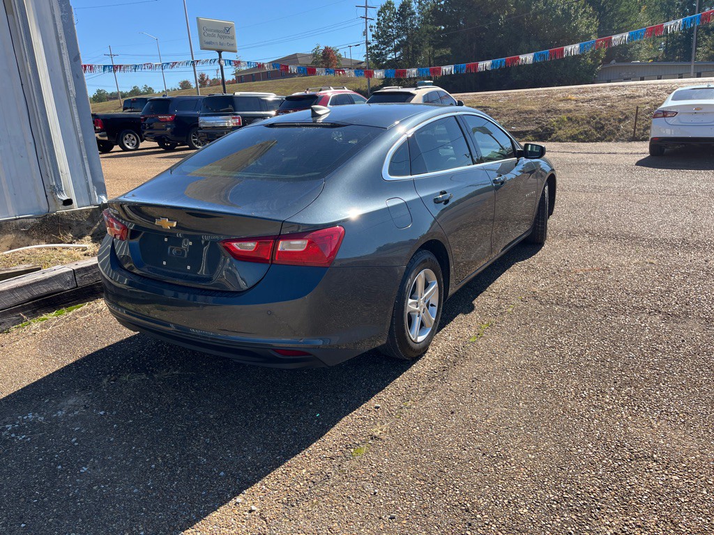 2020 Chevrolet Malibu Image 3