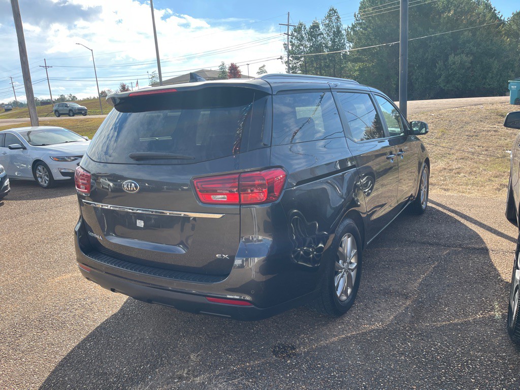 2020 Kia Sedona Image 3