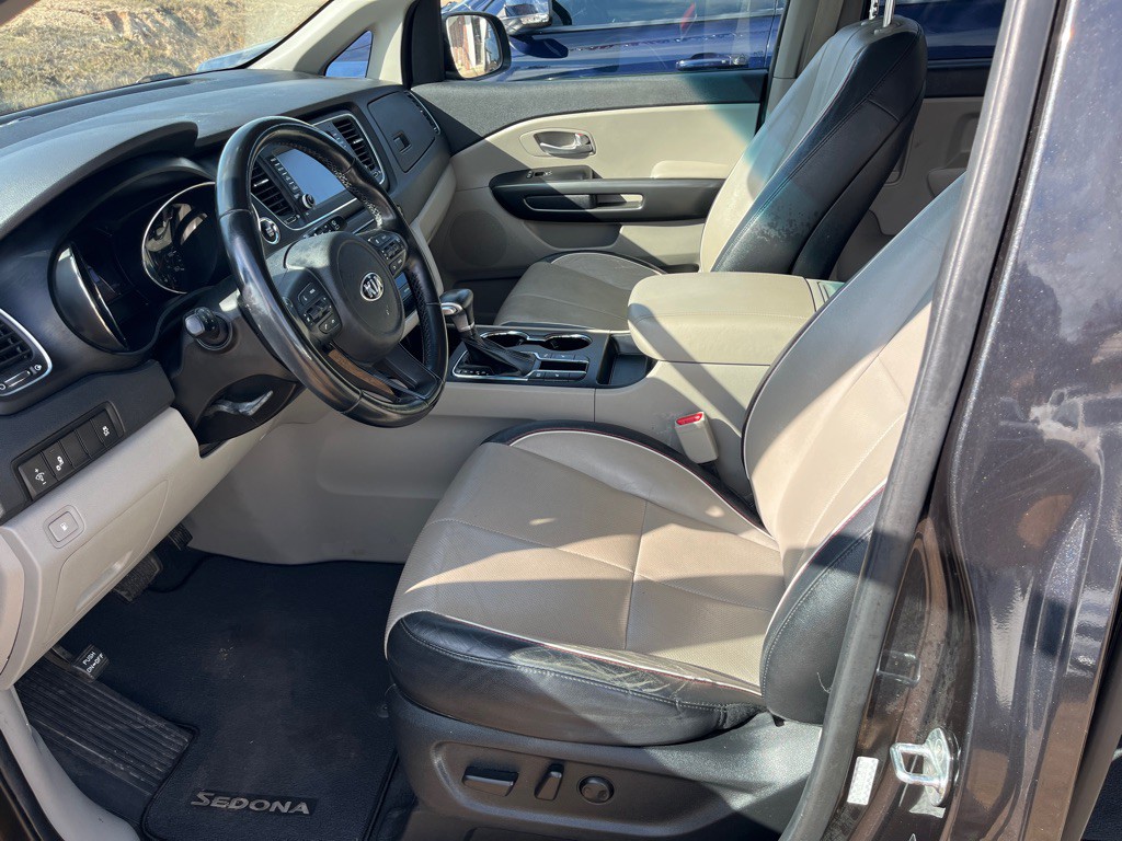 2020 Kia Sedona Image 5