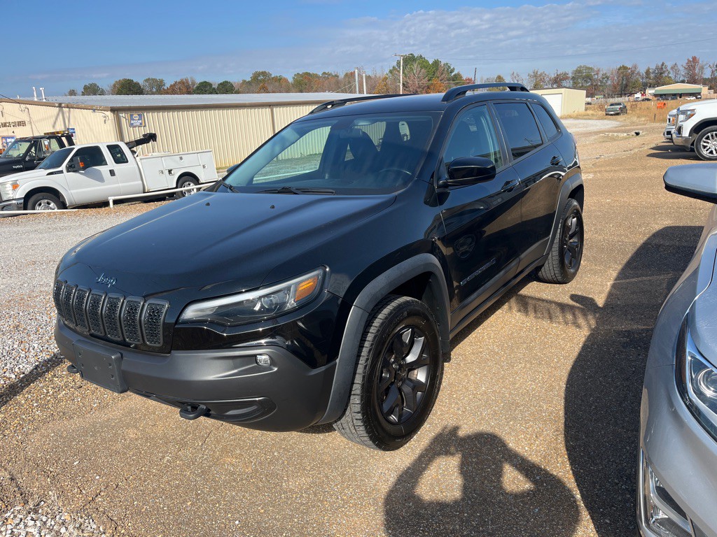 2020 Jeep Cherokee Image 1