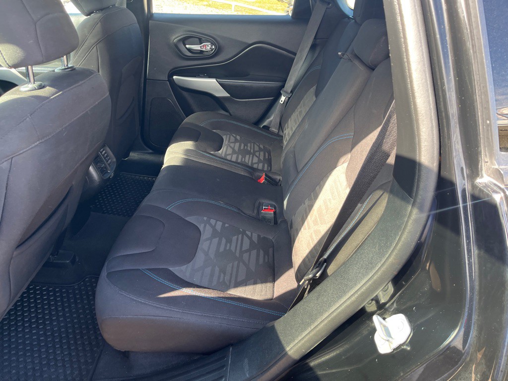 2020 Jeep Cherokee Image 5