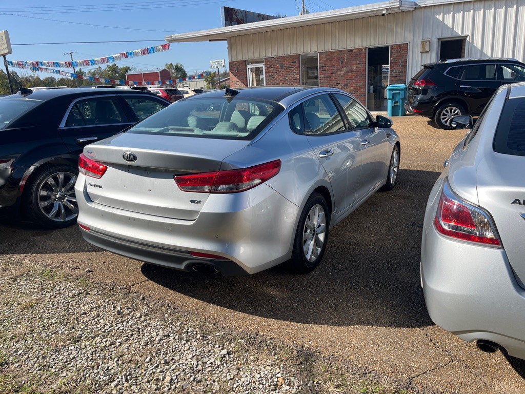 2016 Kia Optima Image 3