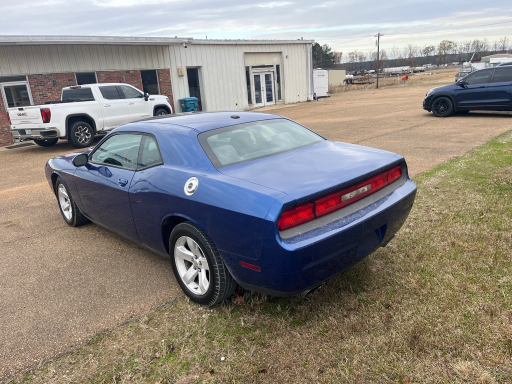2012 Dodge Challenger Image 4