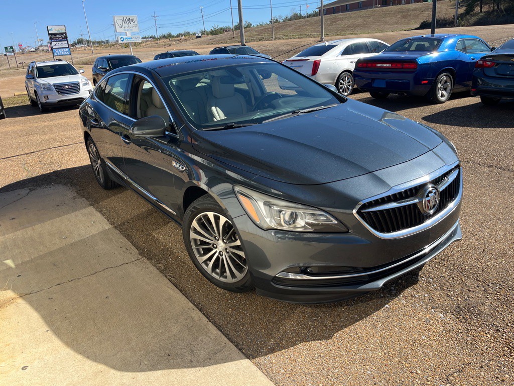 2019 Buick Lacrosse Image 2