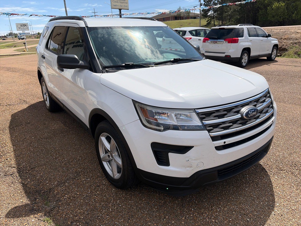 2018 Ford Explorer Image 2