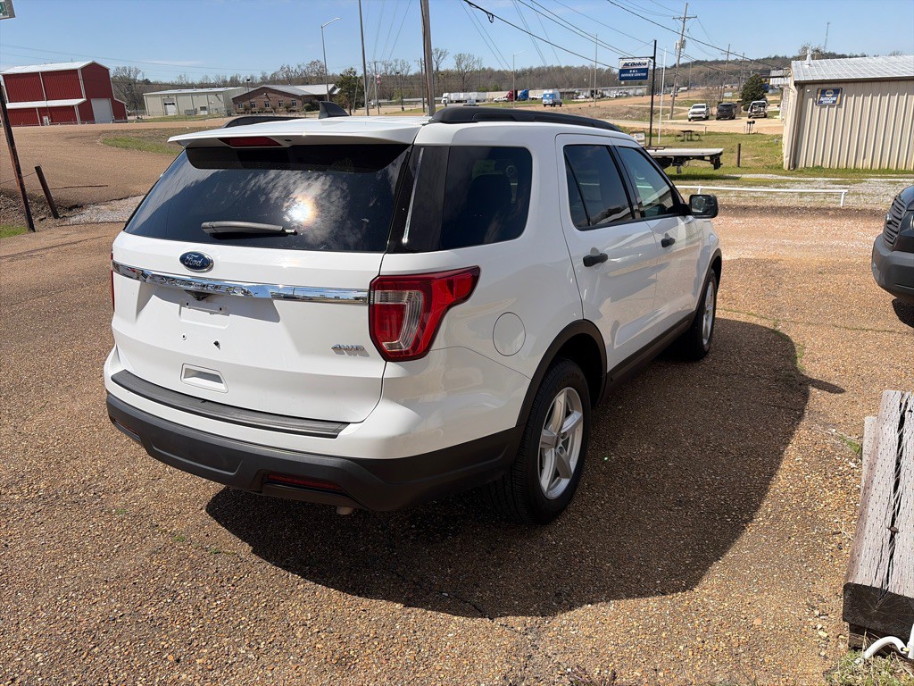 2018 Ford Explorer Image 3