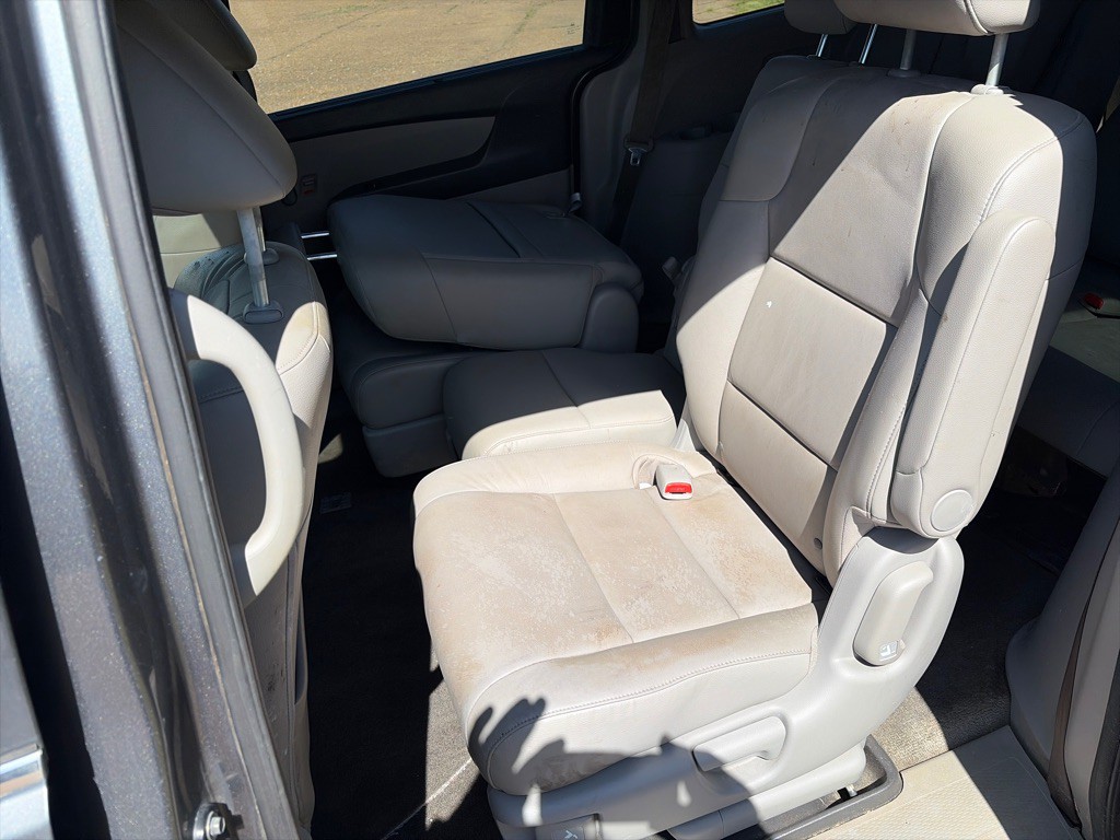 2013 Honda Odyssey Image 4