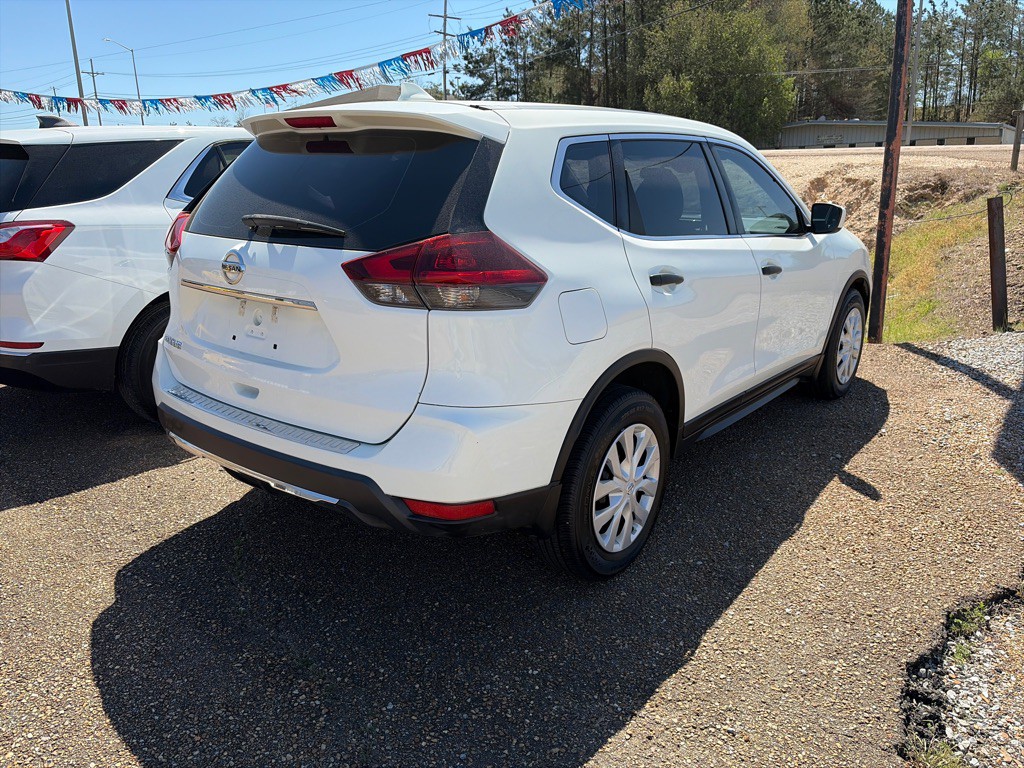 2020 Nissan Rogue Image 3