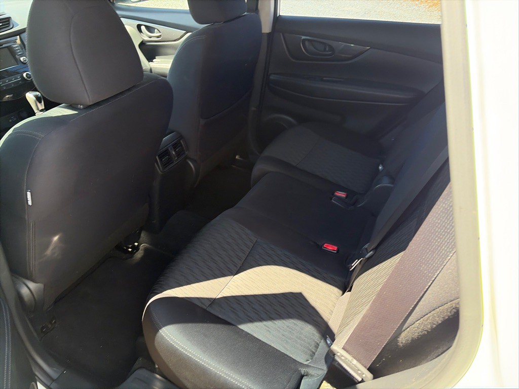 2020 Nissan Rogue Image 5