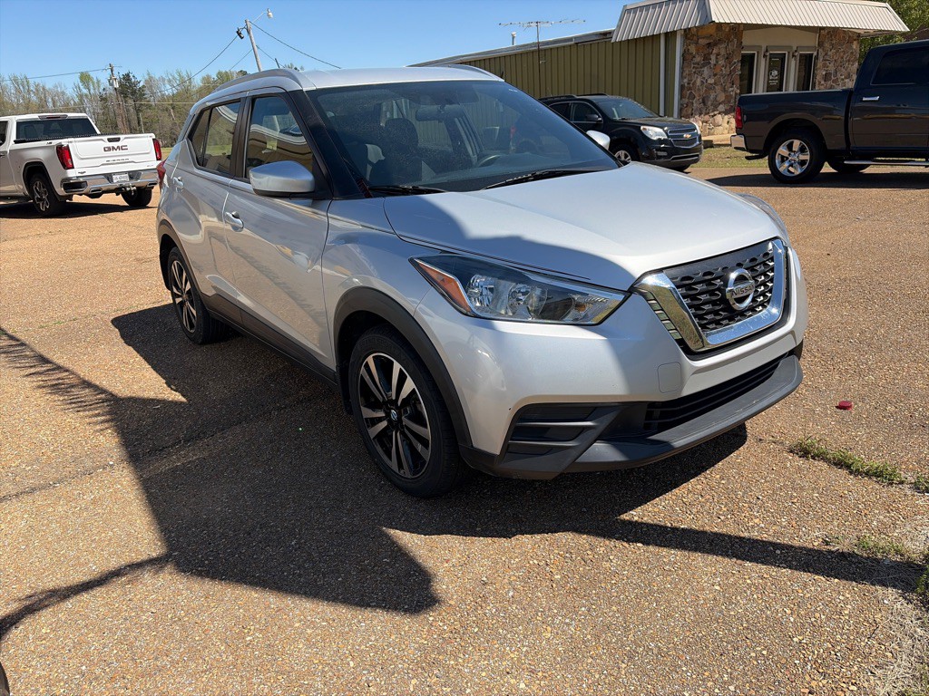 2019 Nissan Kicks Image 2