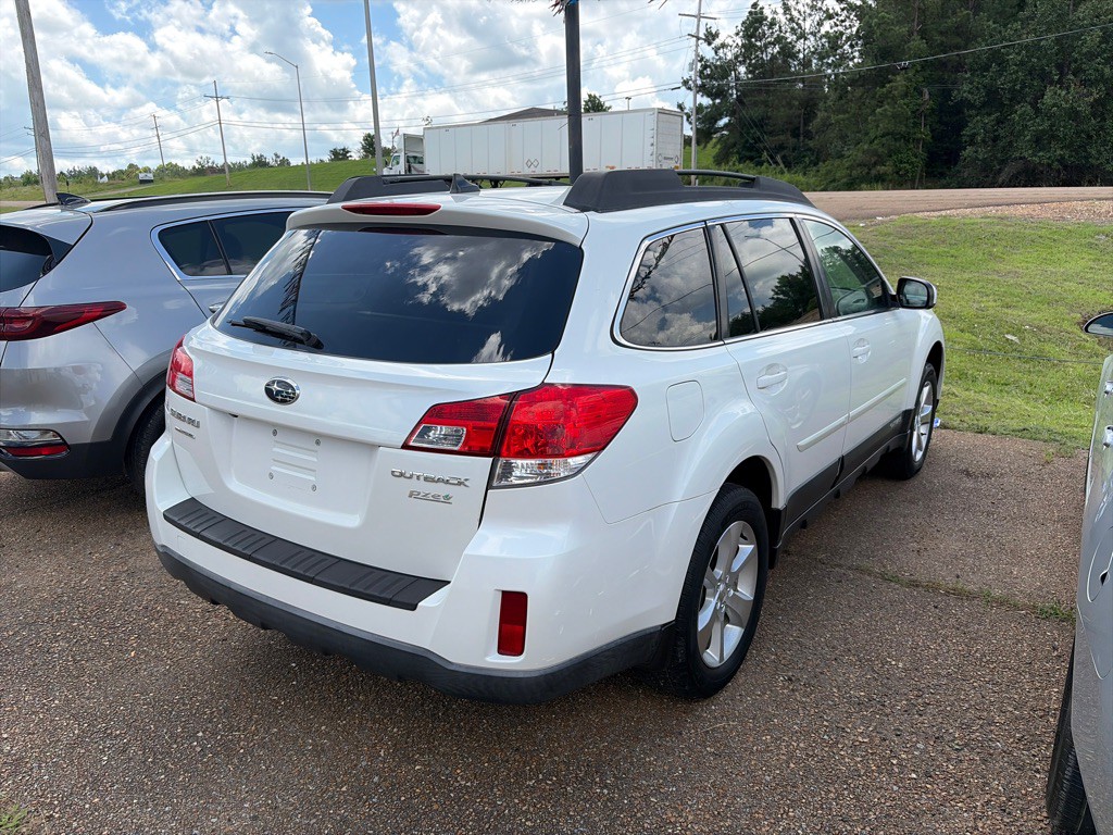 2014 Subaru Outback Image 3