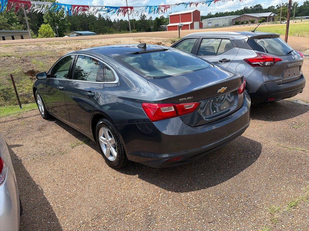 2019 Chevrolet Malibu Image 4