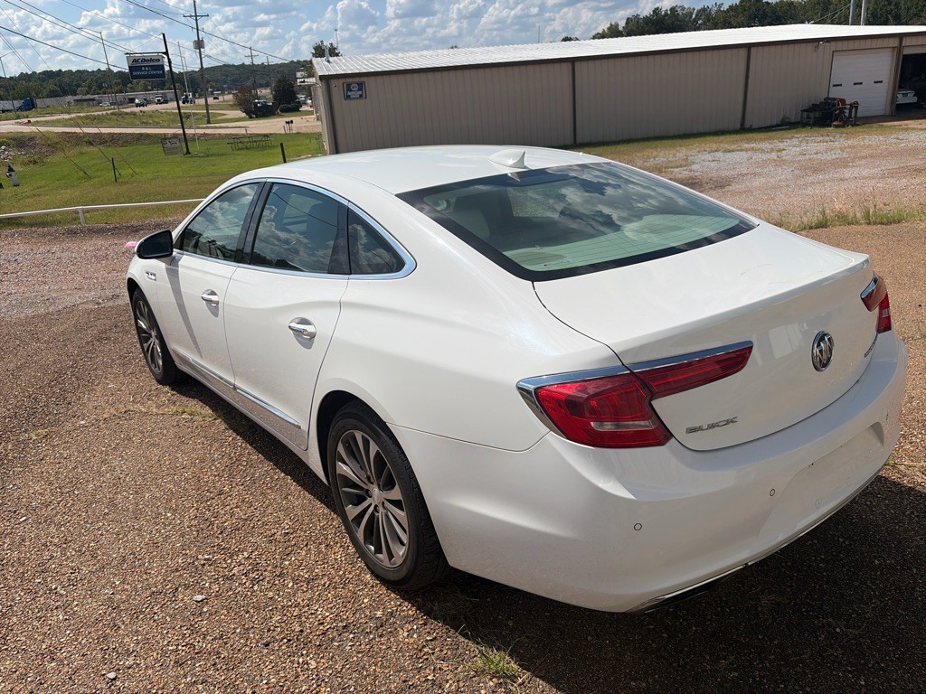 2017 Buick Lacrosse Image 5