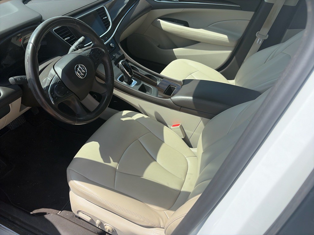 2017 Buick Lacrosse Image 6