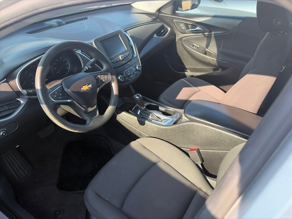 2018 Chevrolet Malibu Image 6