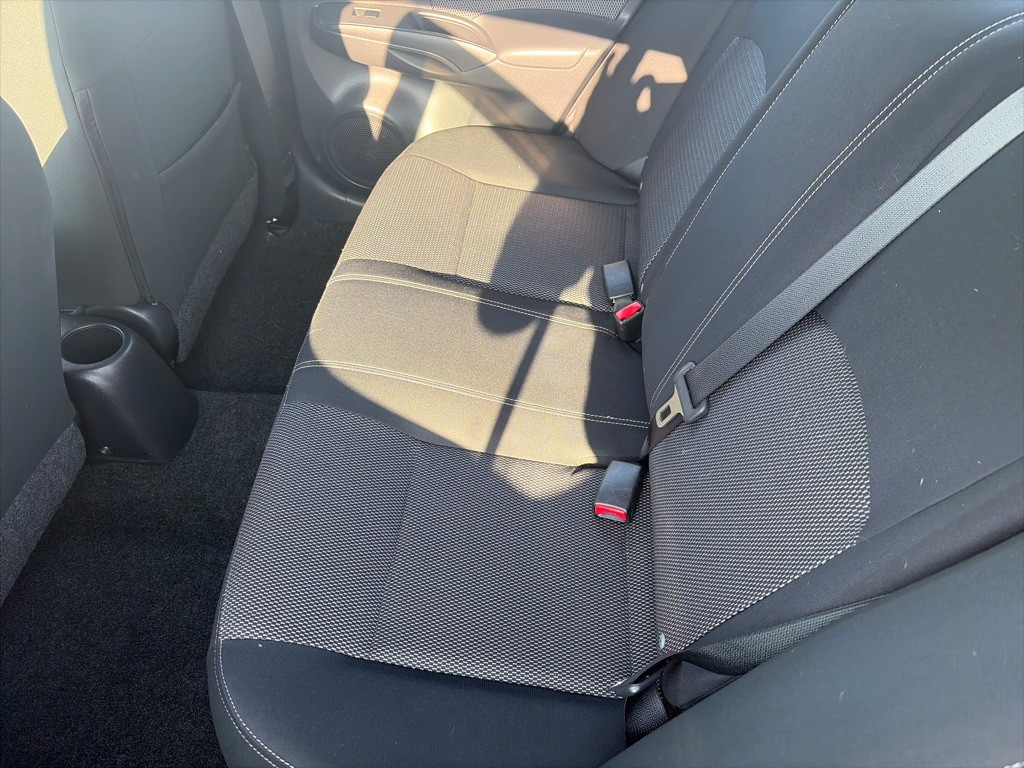 2015 Nissan Versa Image 5