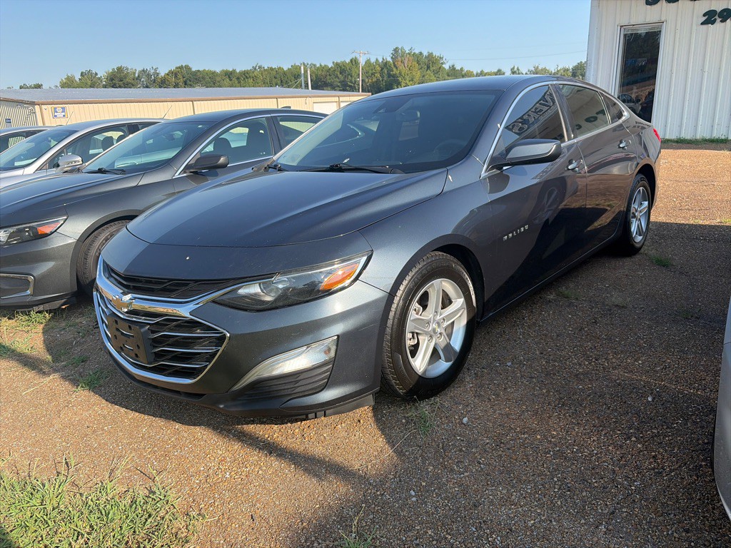 2021 Chevrolet Malibu Image 1